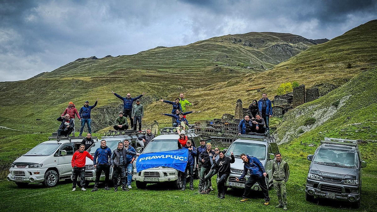 Ekstremalus komandos formavimas su „Rawlplug“ Gruzijoje!