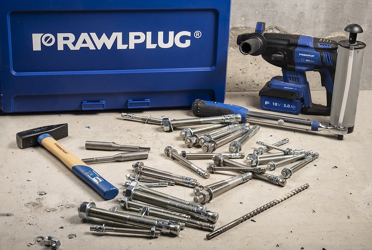 Naujas plieninis perveržiamas kaištis nesutrukinėjusiam betonui R-XPTIII