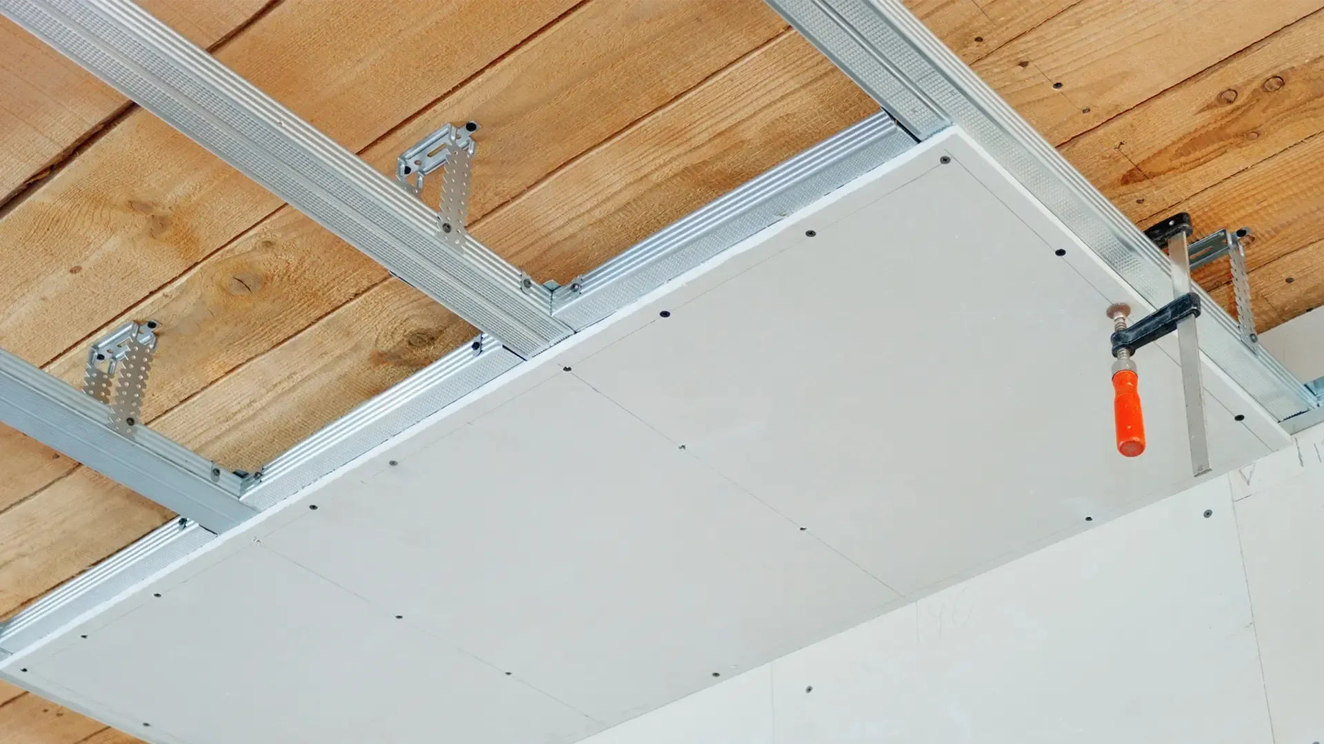 Fosfatuotas savaime gręžiantis varžtas su sriegiu metalui WS 3,9 × 11 mm – plastikinė dėžutė – 1000 vnt. - Image 4