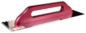 Nerūdijančio plieno mentele, dantukas 480 × 130 × 8 mm, medinė rankena – etiketė – 1 vnt.