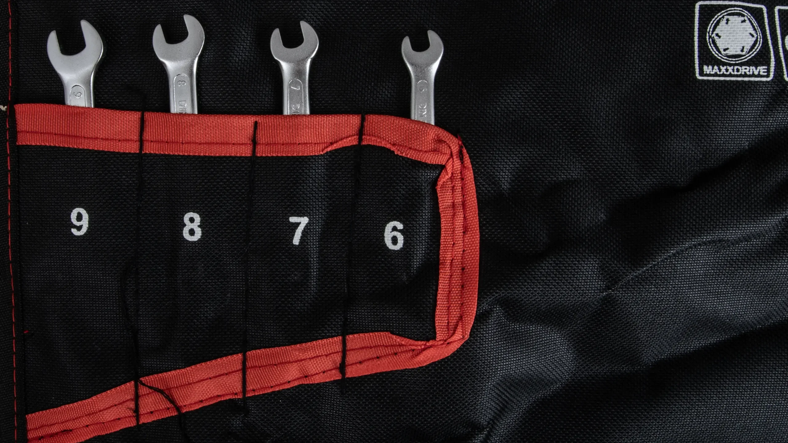 Kombinuotų veržliarakčių rinkinys 6-32 mm Cr-V satin – plastikinė dėžutė – 20 elementų - Image 5
